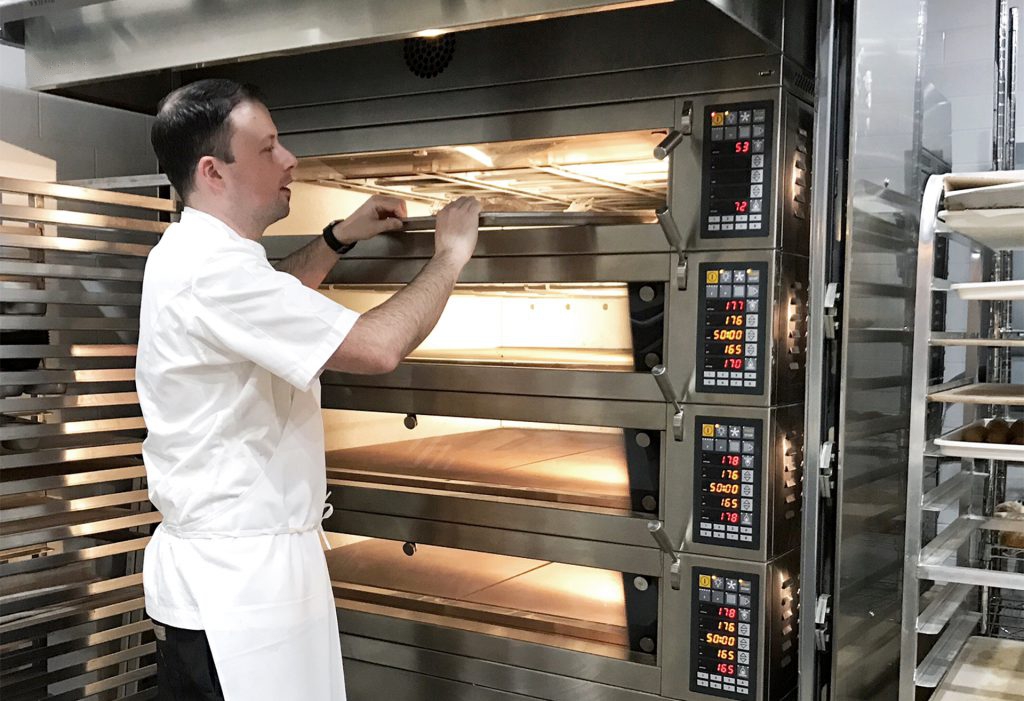 The Different Chef Ovens Used in Restaurant